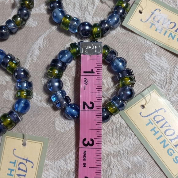 Set of 4 Vintage Wire Wrapped Iridescent Glass Bead Napkin Rings - Picture 6 of 6